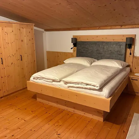 Jagerhaeusl Holiday home Fuegen