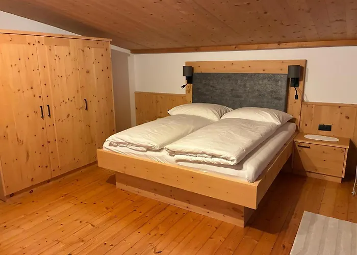 Jagerhaeusl Holiday home Fuegen